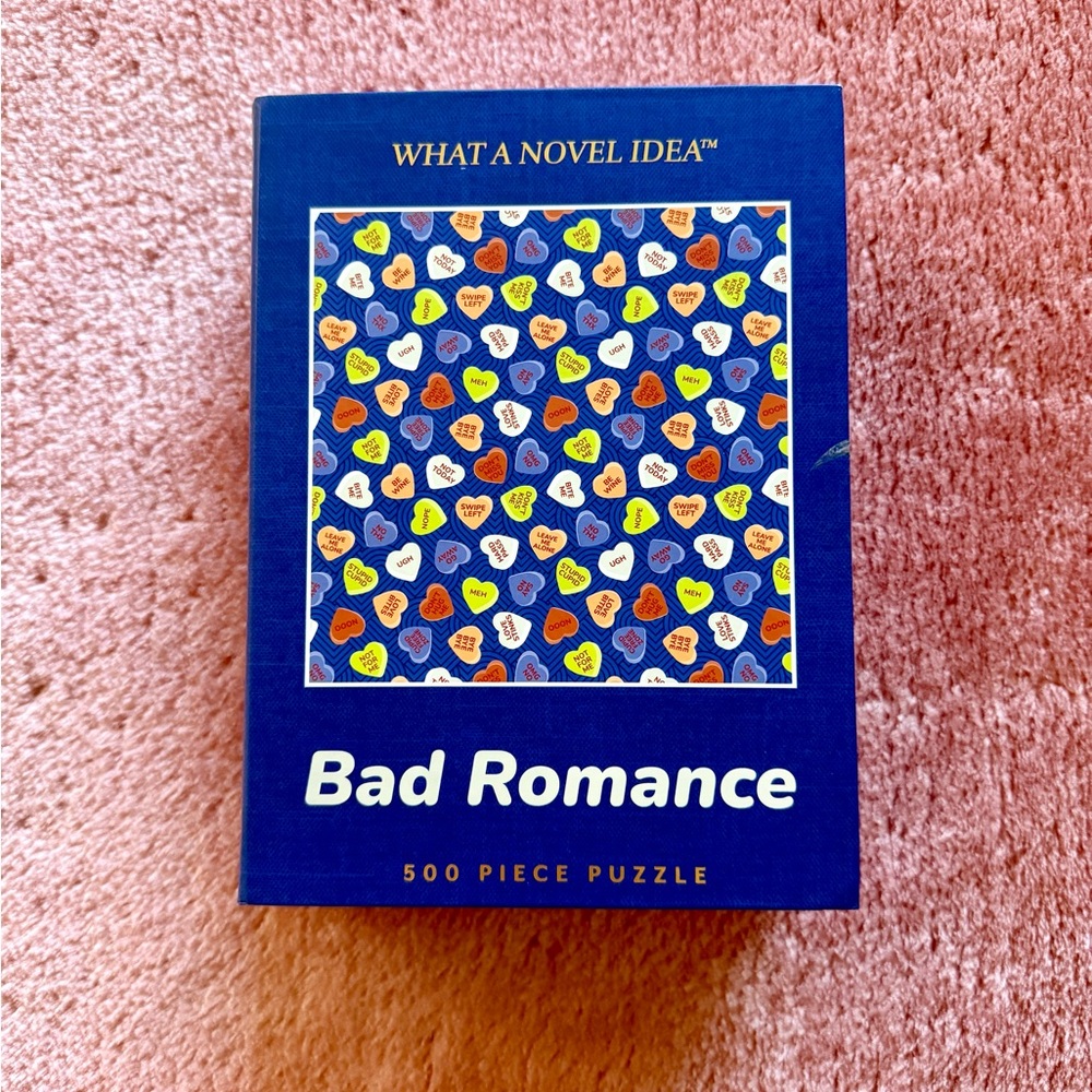 NWT What a novel Idea Bad Romance 500 Piece Puzzle book